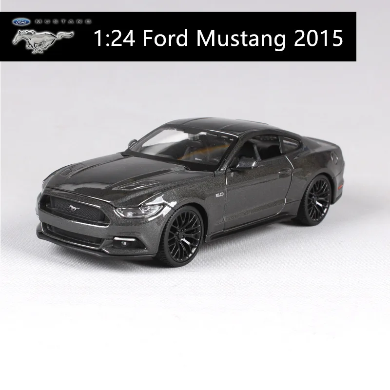 2015 Maisto 1:24 2010 Ford Mustang Roadster имитация сплава Модель автомобиля Моделирование Украшение автомобиля коллекция Подарочная игрушка - Цвет: 2015