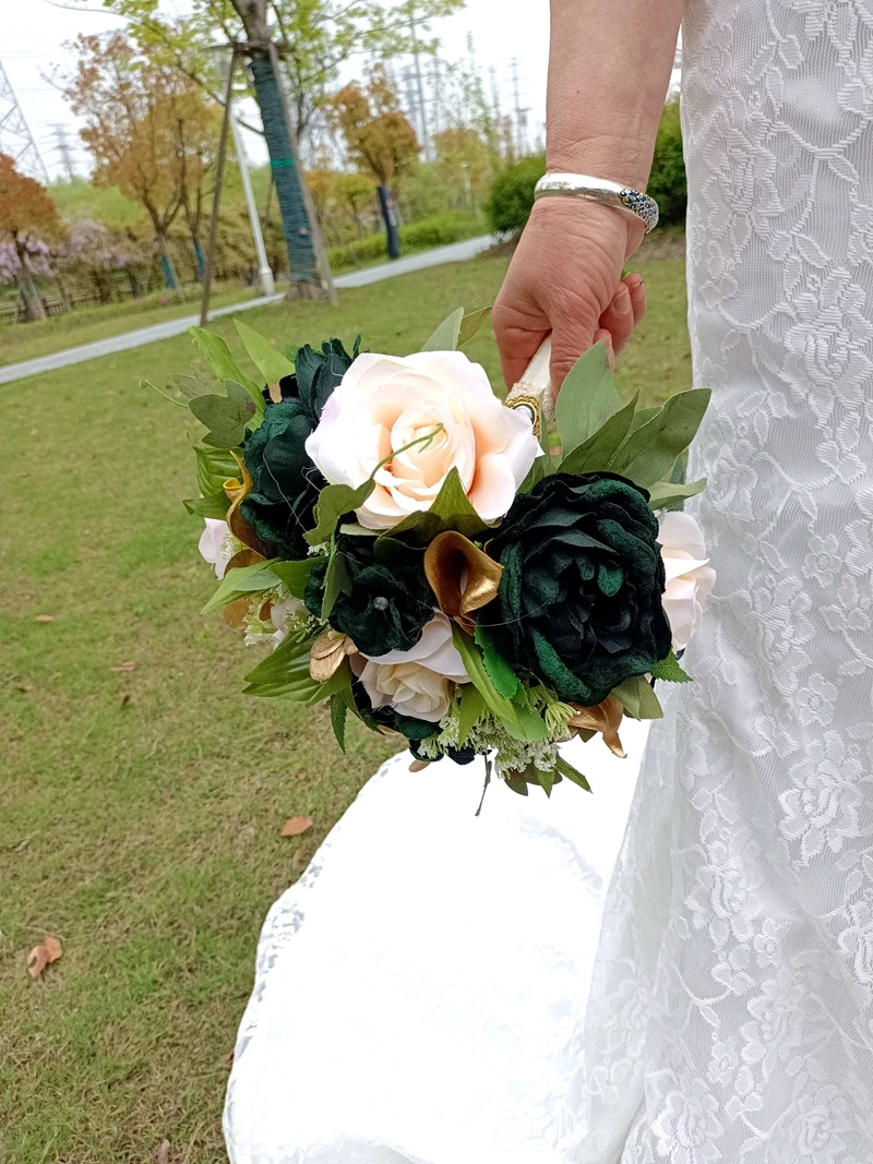 Round Dark Green Poney Wedding Flowers Elegant and Lovely Gold Calla Lily Bridal Bouquet 10inch Bridesmaid Flowers