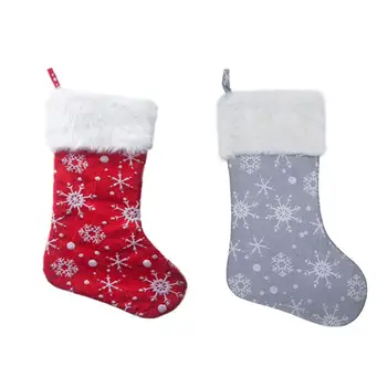 

Christmas Red White Snowflake Socks Hook Design Plush Cloth And Knitted Fabric Candy Gift Bag Christmas Stocking Decorations 1pc