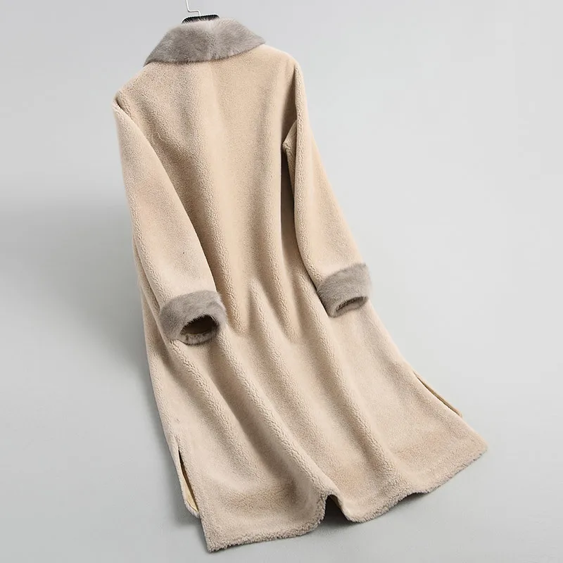 

Women 2020 Sheep Shearing Coats With Natural Mink Fur Collar Real Wool Fur Coat Female Long Warm Winter Jackets NST18147