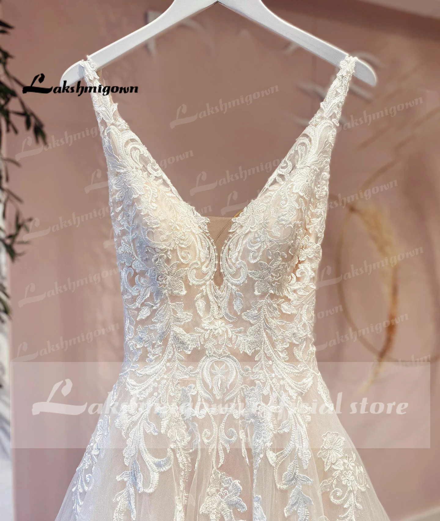 Lakshmigown Floral Appliques Wedding Dresses V Neck Backless A-Line Court Train Tulle Bridal Gowns Robe Mariee Customized 2