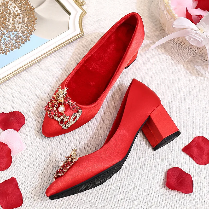 

Man-made Diamond And Nap Warm Chunky High Heel Pointed Xiu Shoes Wedding Shoes Bridal Shoes Wedding Shoes Cheongsam Shoes Weddin