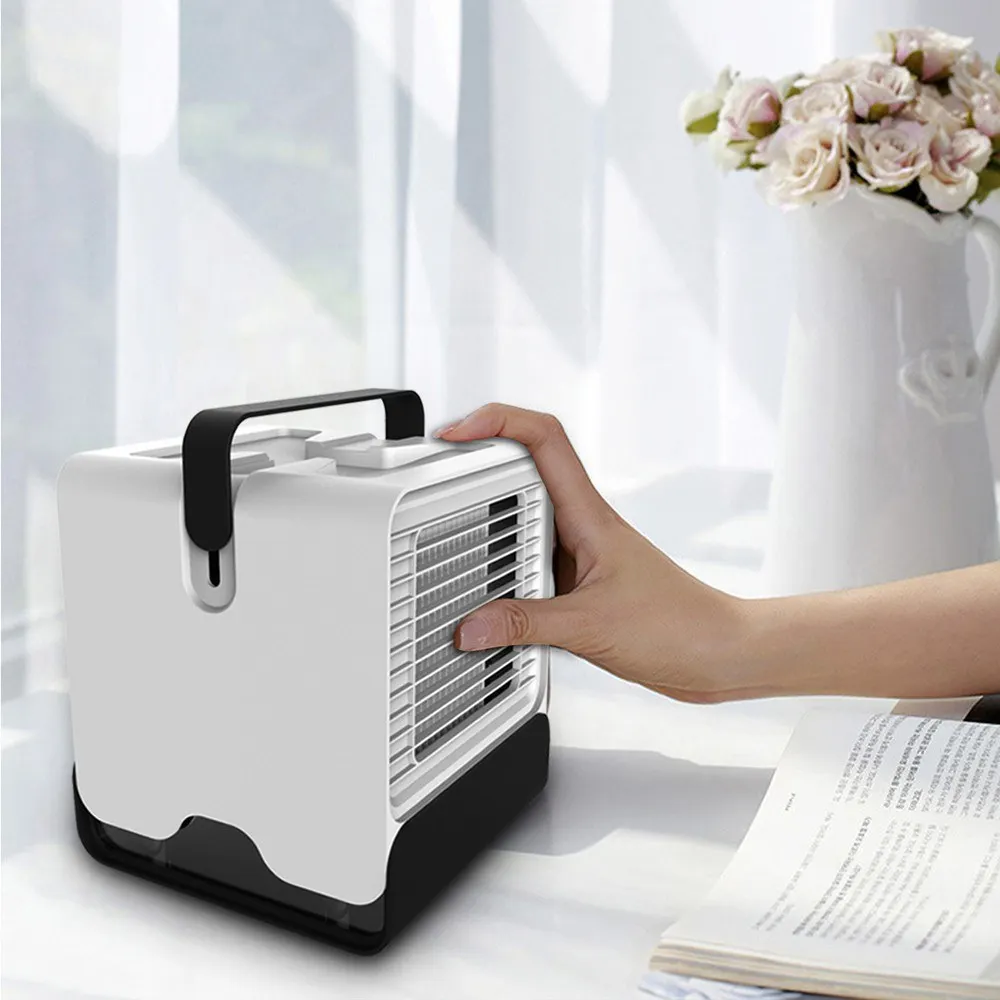 The new mini USB cooler negative ion air conditioning fan office desktop water air conditioning mini fan