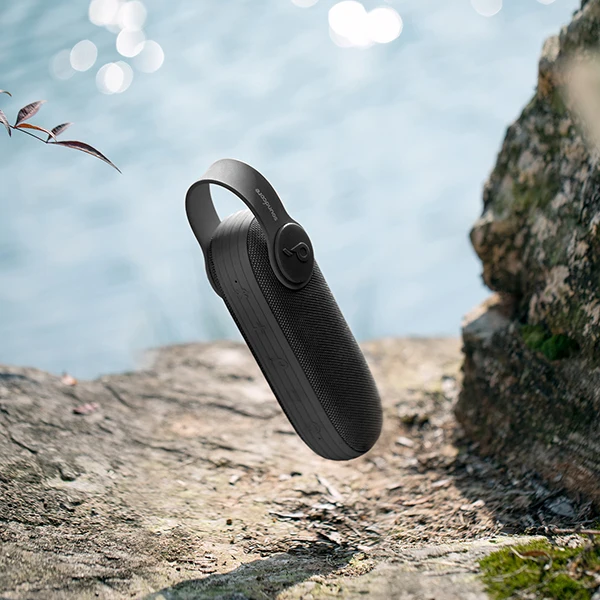 Soundcore значок от Anker, Bluetooth, Динамик, водонепроницаемы переносной динамик, IP67, водонепроницаемость, 12 часов проигрывания, встроенный микрофон