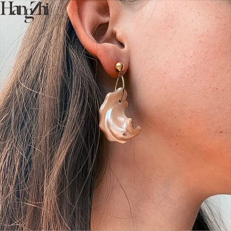 

HANGZHI 2020 New S925 Design Texture Natural seashell geometric female all-match long Drop Earring for Women Girls Jewelry Gift