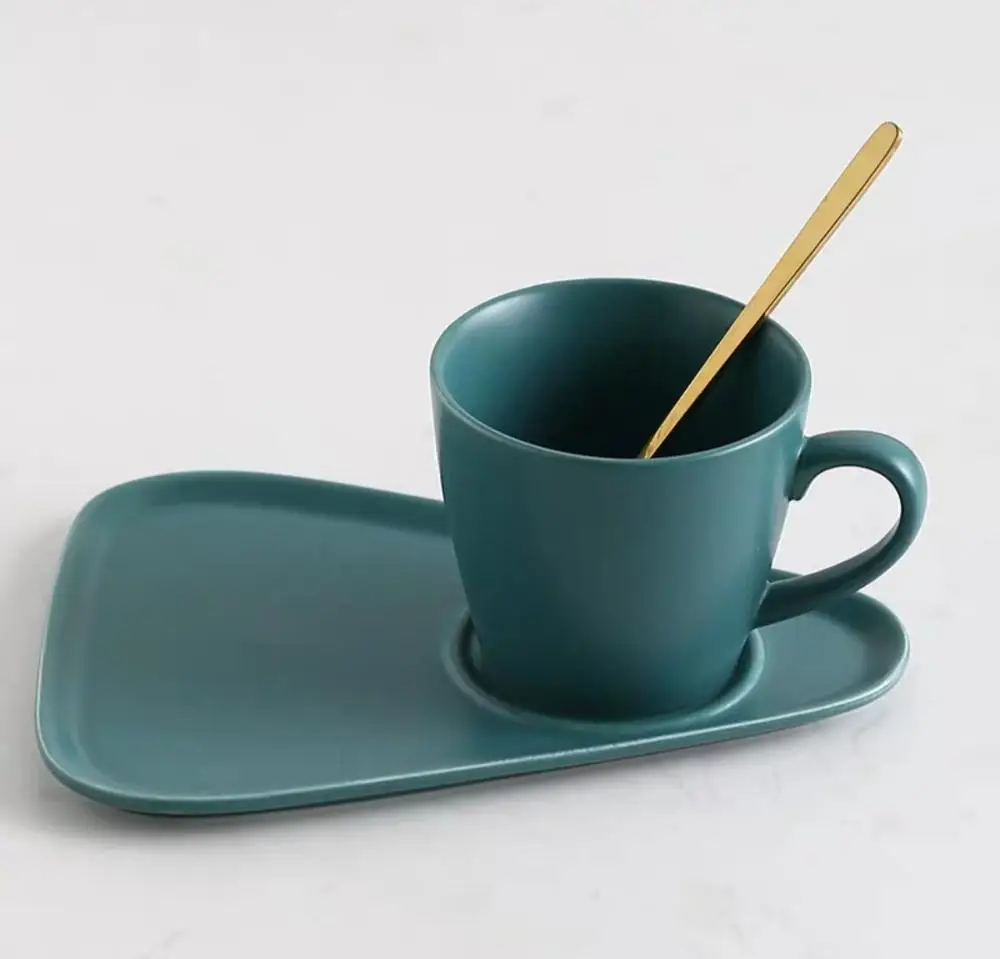 green set A Скандинавская керамическая кофейная чашка с ложкой и блюдцем, набор креативных европейских роскошных чашек для завтрака, закусок, послеобеденного чая, набор посуды с поддоном - Цвет: green set A