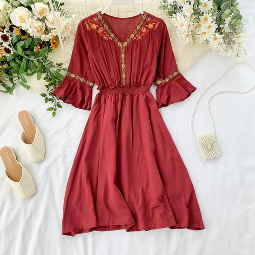 Богемное этническое вышитое Цветочное платье с v-образным вырезом и расклешенными рукавами, эластичное платье трапециевидной формы с высокой талией, летнее женское платье, J165 - Цвет: Красный