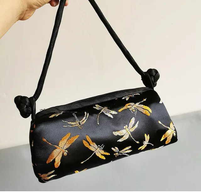 Fashion Luxury Chinese Style Silk Bag Women Handbag  Japanese Hand Embroidery Totes Cheongsam Female Cosplay Bags Clutch 3