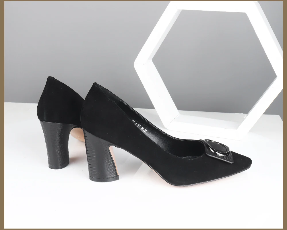 SOPHITINA/высококачественные удобные замшевые однотонные лаконичные женские туфли-лодочки на квадратном каблуке; элегантные туфли с металлическим украшением для зрелых женщин; MC131