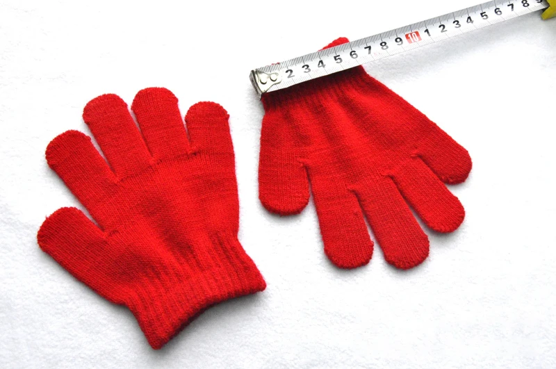 Wecute Child Winter Warm Gloves for 3-7 years Kids Pure Color Knitted Warm Gloves Kindergarten 13*10cm Soft Outdoor Play