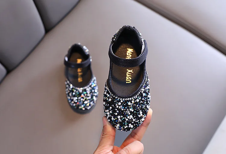 children's shoes for sale Autumn Girls Rhinestone Leather Shoes 2022 Spring Pearl Bow Princess Shoes Soft Children Baby Toddler Single Shoes G06 children's sandals near me