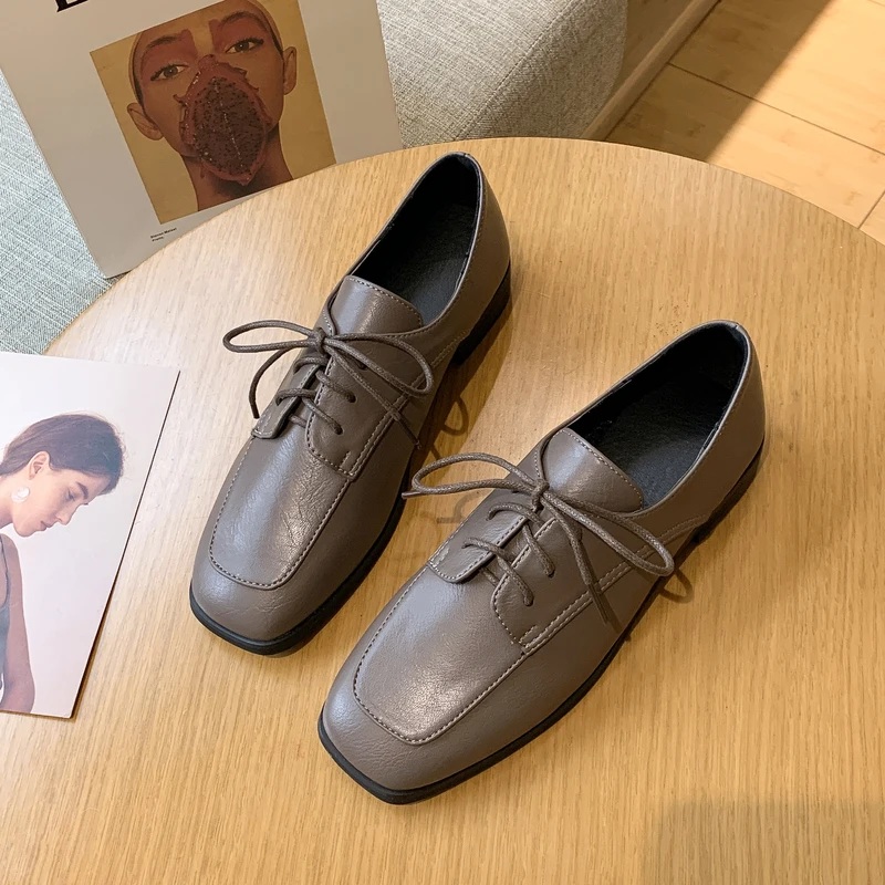 

2020 spring autumn fashion wild pure color square head retro simple casual Lace-Up non-slip small leather shoes women W40-05