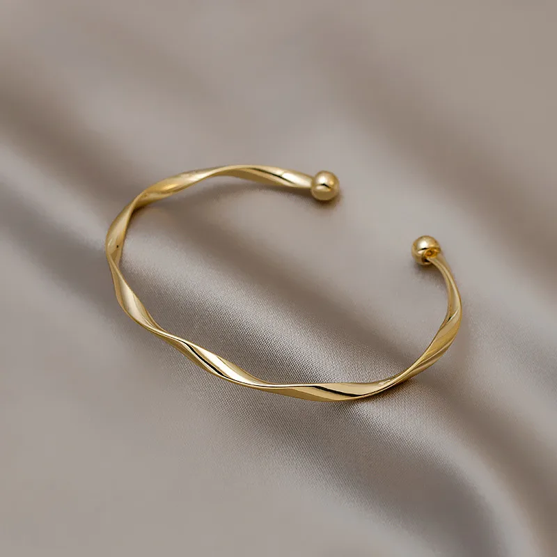 Classic Premium Retro Style Twisted Twist Metal Bracelet for Women Trend Girls Unusual Jewelry Gift Accessories bangle bracelet