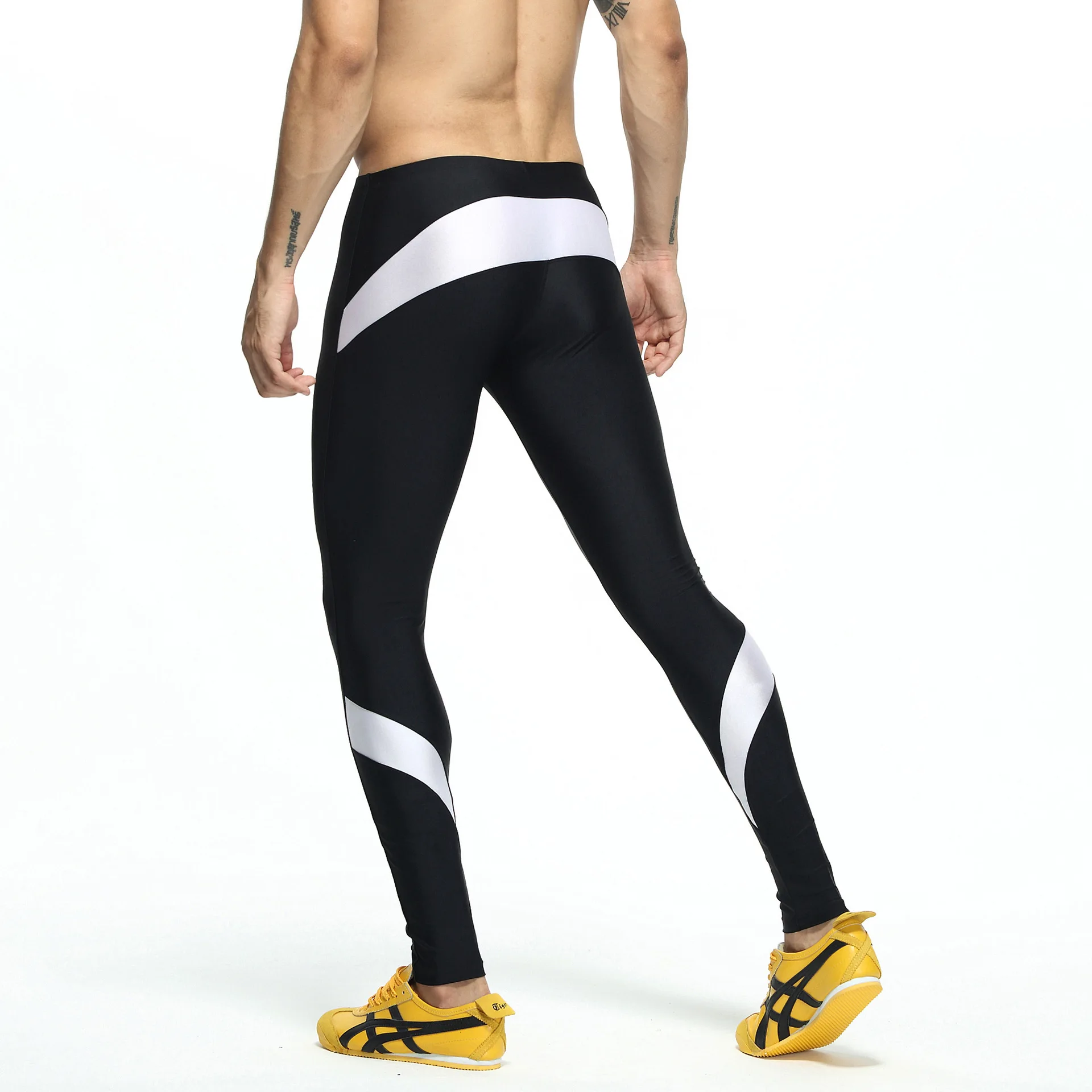 

For Men Elasticity Yoga Pants Quick-Dry Sports Leggings Running Riding Basketball Exercise Tight-Fit