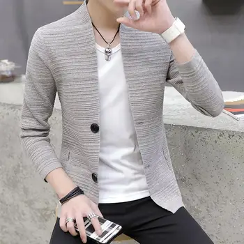 

2019 knitting cardigan male v-neck outer wear in the spring and autumn light fashion handsome recreational sweater