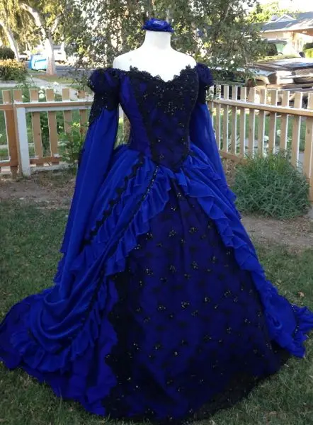 new-gothic-sleeping-beauty-or-medieval-fantasy-gown-custom-14.gif