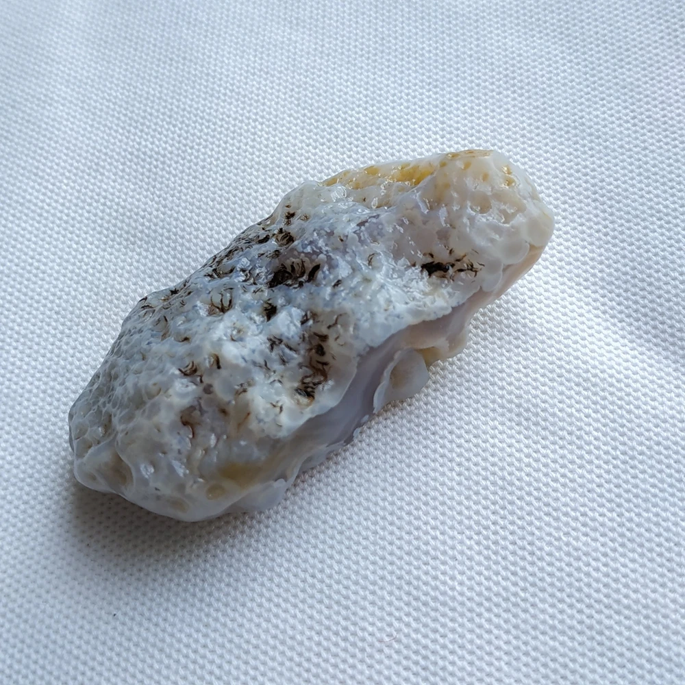 Natural beautiful stone Ornamental raw stone raw agate Silk Road Collectibles unique collection Natural beautiful stone Ornamental raw stone raw agate Silk Road Collectibles unique collection