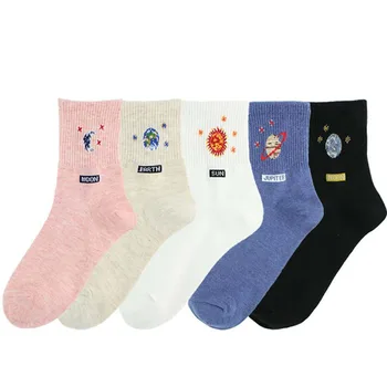 

South Korean Harajuku Funny Socks Creative Astronaut Cotton Cute Socks Women Moon Planet Sun Design Tube Sock New
