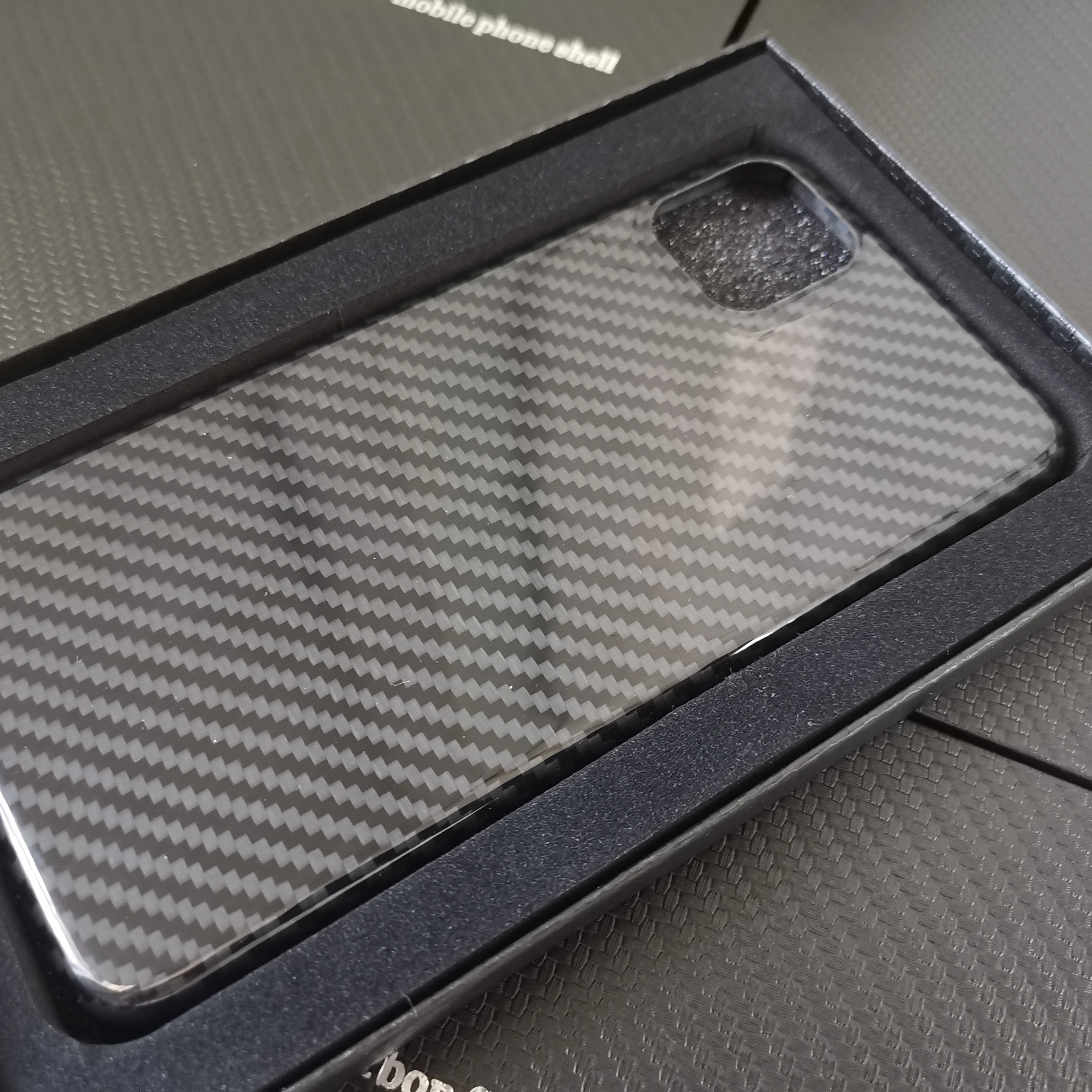 Глянцевый ультралегкий чехол ENMOV из настоящего углеродного волокна для iPhone11 iPhone