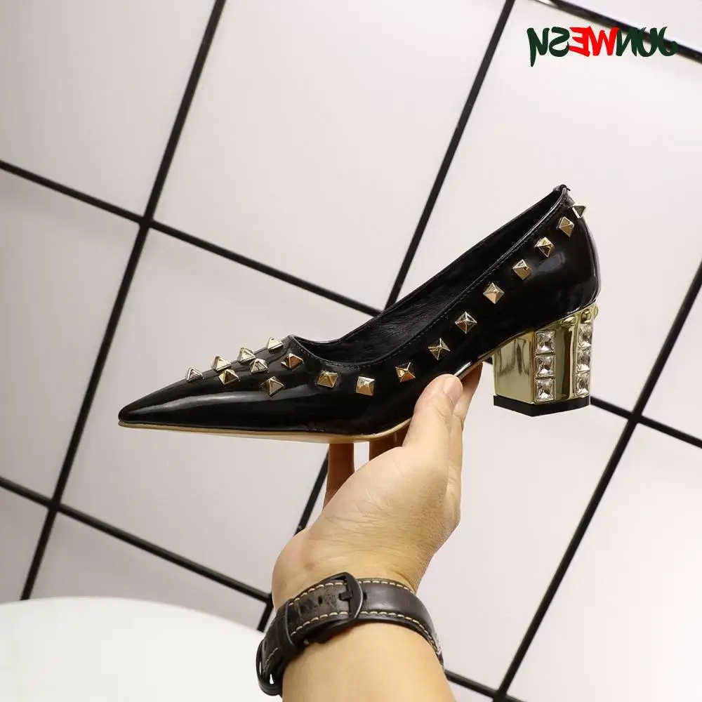 

2020 spring and summer new luxury brand designer classic patent leather rivet handmade fashion high heels