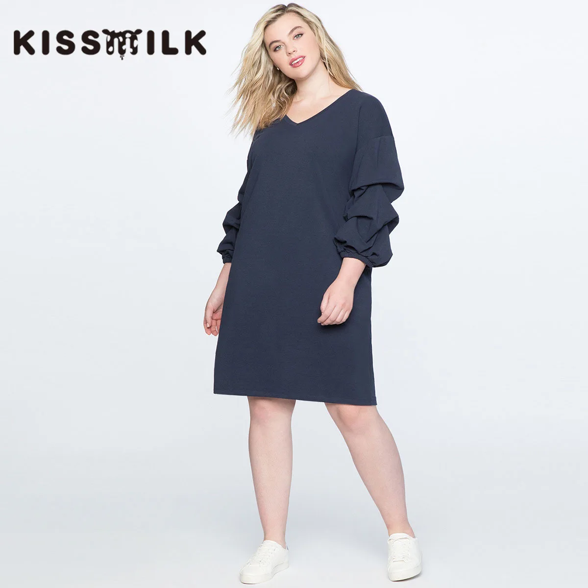 

Kisilk Europe And America Large Size Solid Color V-neck Elastic Closing Loose-Fit Dress