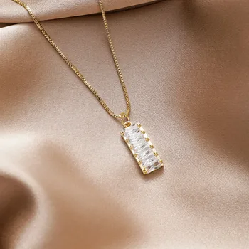 

2020 New Korean Zircon Rectangular Pendant Necklace Simple Geometric Design Elegant Short Clavicle Chain Jewelry