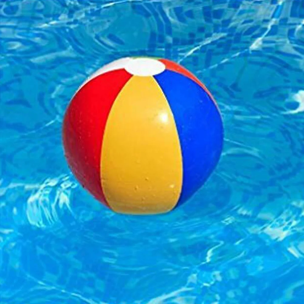 Игра с мячом в бассейне 9. Бассейн с мячиками. Надувной мяч для бассейна. Пляжный мяч Радужный. Дети в бассейне с мячом.