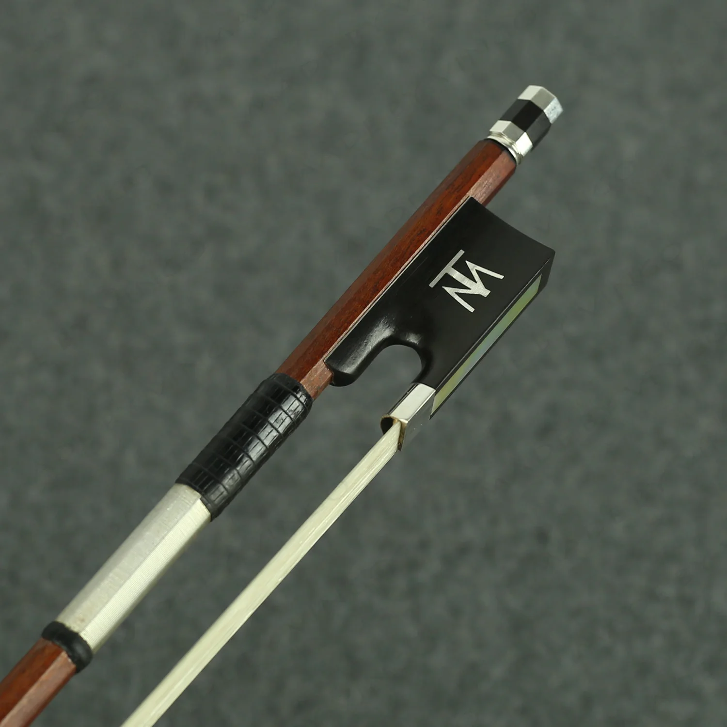 

4/4 Size MASTER FINE Pernambuco Violin Bow STRONG Octagonal stick Silver mounted Fast Response <ACTUAL BOW #78>