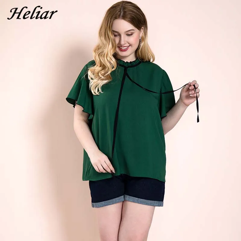 Женская блузка Heliar однотонная зеленая с завязками на шее коротким рукавом осень