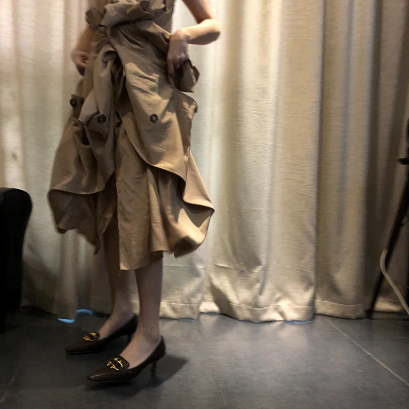 Женские туфли-лодочки женская обувь scarpe donna украшения из металла женская обувь квадратный носок Дамская обувь на высоком каблуке; Botas Mujer; модная обувь