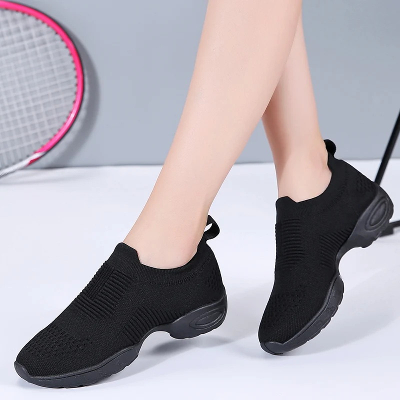 Tenis feminino/Новинка года; брендовая теннисная обувь для женщин; мягкие черные и белые кроссовки в сеточку; спортивная обувь для спортзала; zapatos mujer Basket Femme