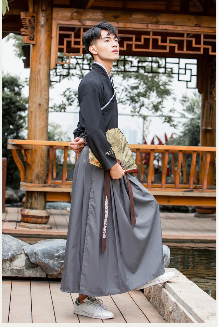 Male Chinese Ancient Costume Men Hanfu Chinese Traditional Costume Qing Dynast Clothes Robe Dance Folk Costume Cosplay DWY2339