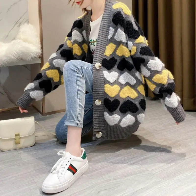 Cute girl knitted heart sweater college style large loose pocket Harajuku V-neck button cardigan sweater coat s ~ 2XL 3