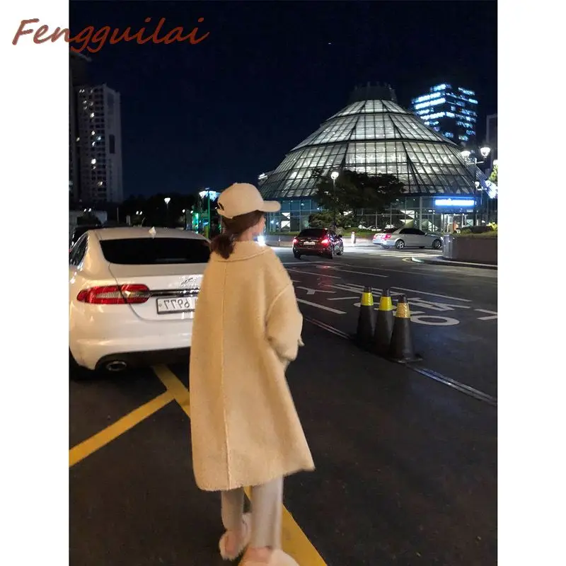 FENGGUILAI высококачественное пальто из искусственного меха, плюшевая куртка для женщин, модная однотонная куртка из искусственного меха с капюшоном, плюшевые двусторонние куртки с карманами на молнии