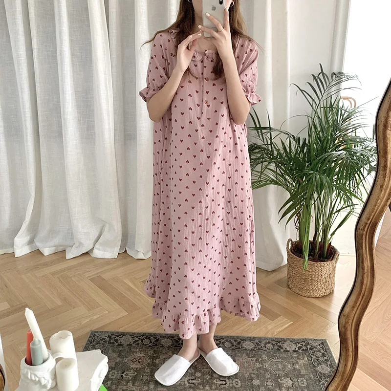 Рисунок 4 - Летняя ночная рубашка с принтом в виде сердца