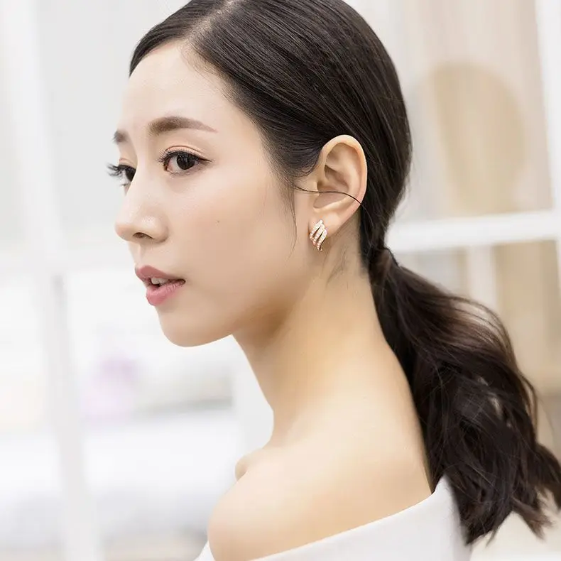 Korea Design Rhinestone Clip On Earrings No Hole Women's Simple Elegant Style Ear cuff Bridal Wedding Party Jewelry