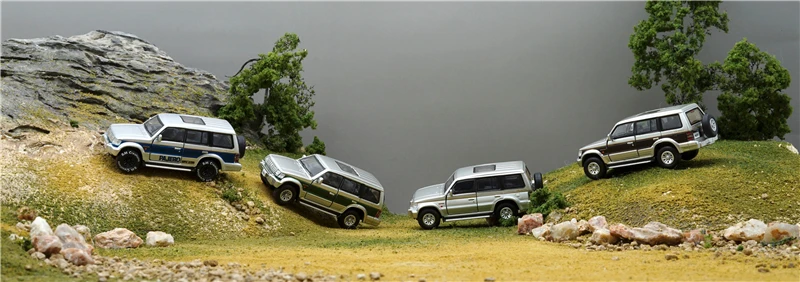 Модель автомобиля с литым давлением второго поколения Mitsubishi Pajeo 1:64|Наземный