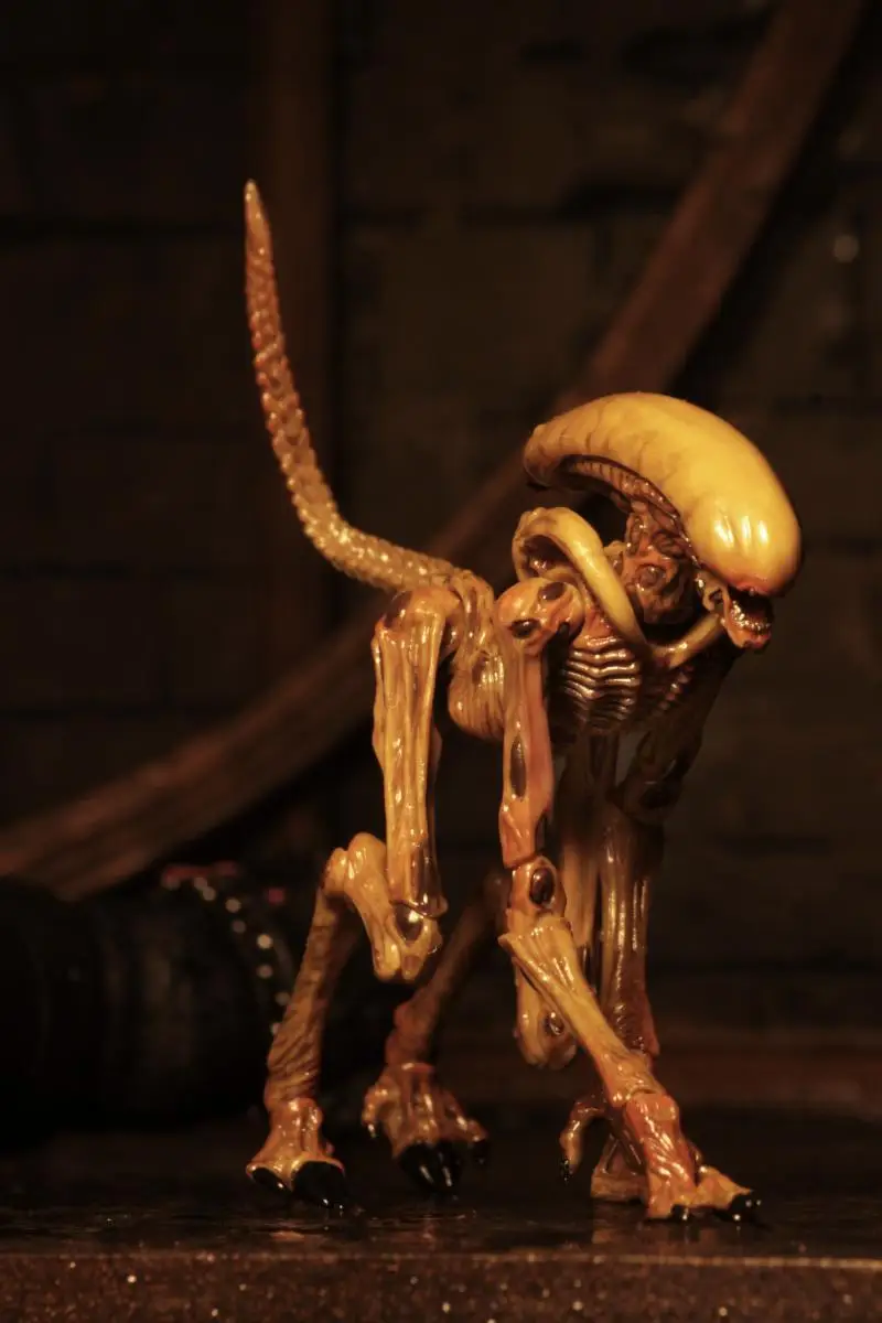 6 дюймов Оригинальный инопланетянин NECA Vs фигура хищника Facehugger Dog Alien 3 Deluxe Creature Pack