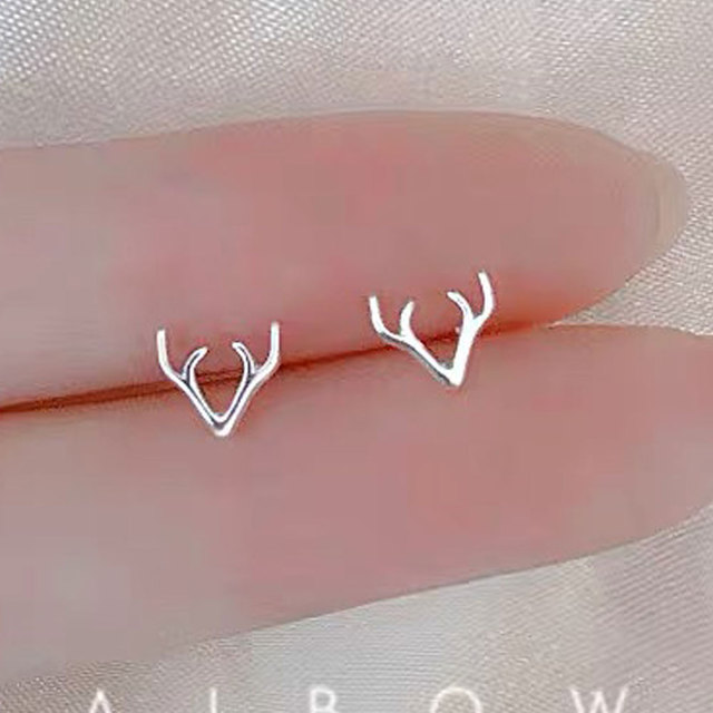 Minimalist Mini Small Love Heart Cross Butterfly Flower Animal Stud Earrings for Women Girls Chic Body Piercing Jewelry