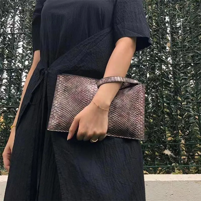 Alirattan New Python Leather Envelope Bag Women Daily Makeup Clutch Purse Soft Pouch Casual Wallet Hot Selling Banquet Clutch