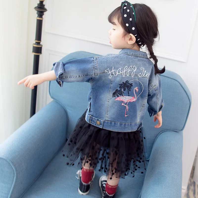 Весенне-осенняя Детская короткая джинсовая куртка; пальто для девочек; модное Розовое свободное джинсовое пальто с вышивкой фламинго