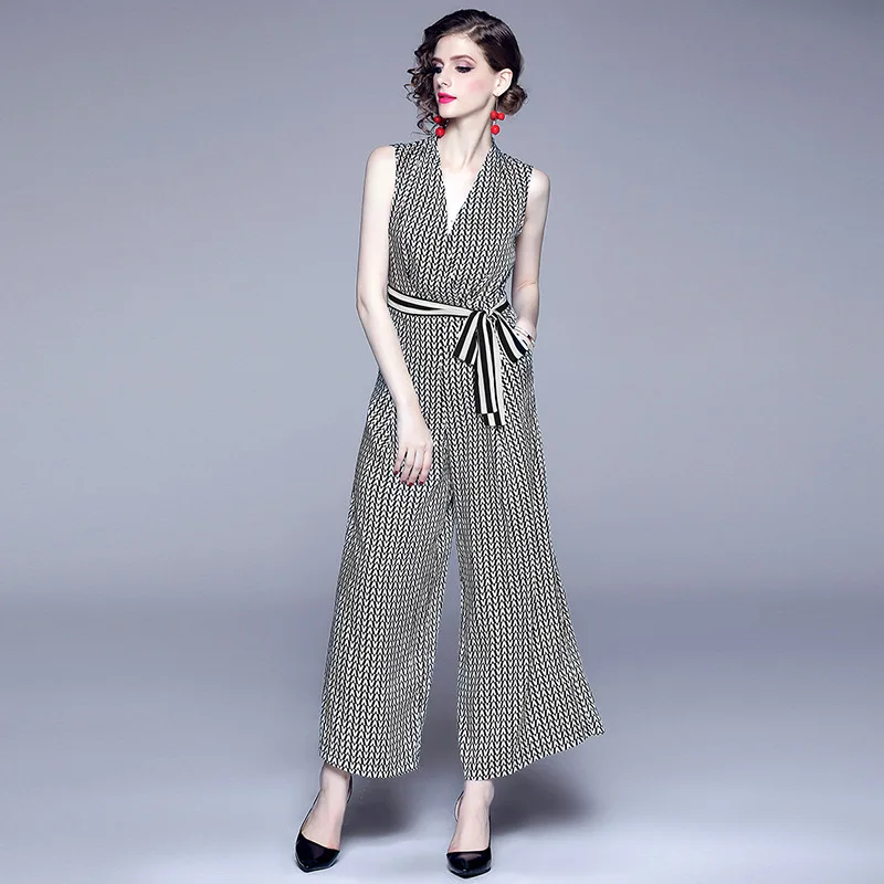 

2020 Spring and summer print sleeveless V-neck casual noble temperament jumpsuit women's wide-legged pants tie with waist pants