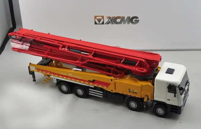 1: 35 масштабная модель XCMG HB56K бетон 56 м насос грузовик, Mercedes-Benz Actros литая модель