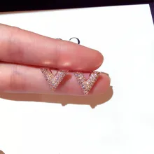 CX-Shirling Высококачественная Женская Анти-гипоалергенная серьга Женская Вечеринка Полный Кристалл Золото и серебро V Форма тонкие серьги