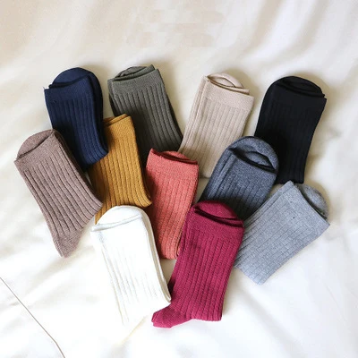 Хлопковые носки, одноцветные женские носки, Осень-зима, новые удобные дышащие модные теплые антибактериальные носки для женщин
