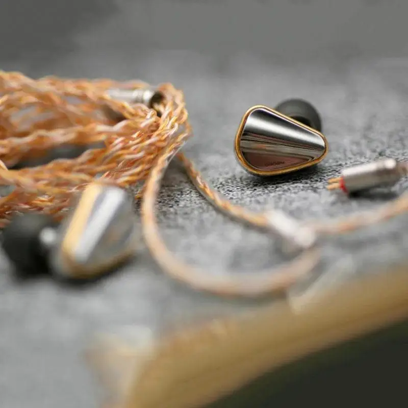 

Shozy B2 Dynamic Drive In Ear Metal HIFI Music Monitor Audiophile Musician Headphone 0.78mm Detachable Cable Earphone Earplugs