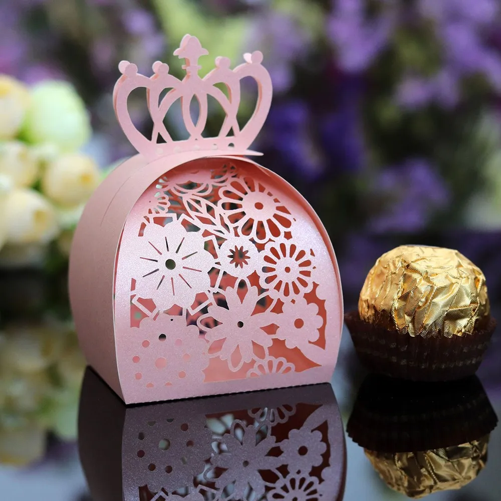

50pcs wedding lace cut Crown flower beautiful hollow candy box small cake carton crown box gift package party decoration