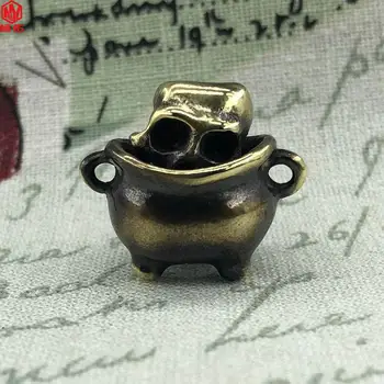 

EDC Tool Brass Knife Bead Retro Color Manual Cylinder Cooked Skull Umbrella Rope Pendant Torch Pendant Universal Pendant