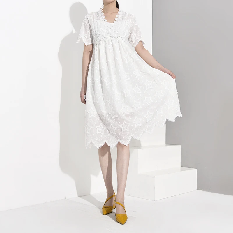 

[EWQ] 2019 Spring Summer New Pattern V-collar Short Sleeve Lace White Patchwork Pullvoers Two Piece Set Women AG75600L