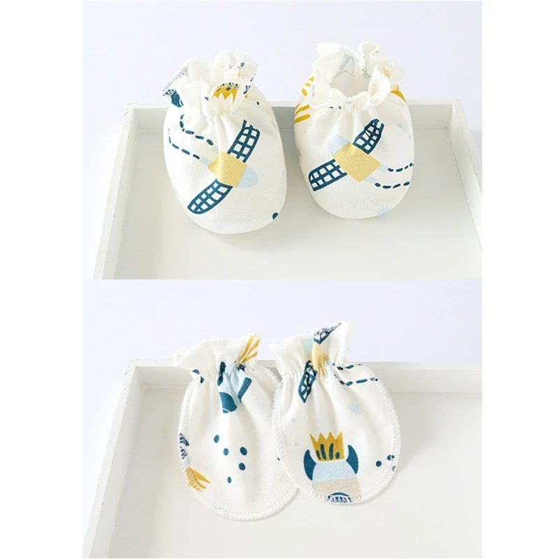 KLV Baby Anti Scratching Soft Cotton Gloves Foot Cover Hat Set Comfy Baby Mittens Socks Kit Toddler Newborn Mitten for 0-3Month